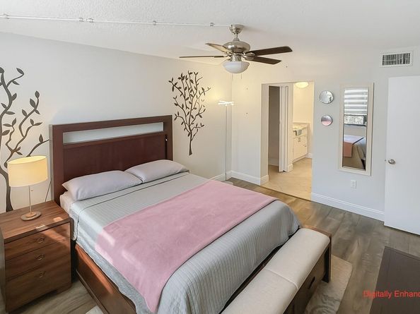 901 Colony Point Circle 116, Pembroke Pines FL 33026