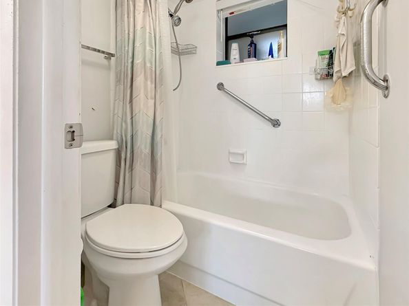 901 Colony Point Circle 116, Pembroke Pines FL 33026