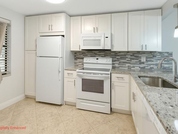 901 Colony Point Circle 116, Pembroke Pines FL 33026