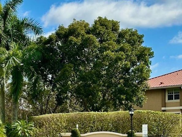 Undisclosed Address #FX-10503317, Pembroke Pines FL 33025