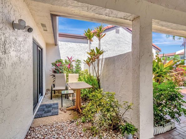 8030 Eastlake Drive 10b, Boca Raton FL 33433