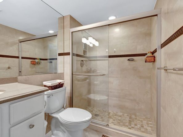 8030 Eastlake Drive 10b, Boca Raton FL 33433
