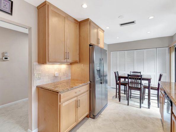 8030 Eastlake Drive 10b, Boca Raton FL 33433