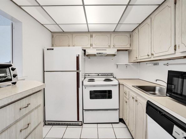 3038 Berkshire B 3038, Deerfield Beach FL 33442