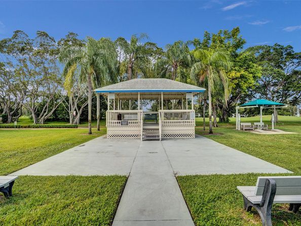 3038 Berkshire B 3038, Deerfield Beach FL 33442