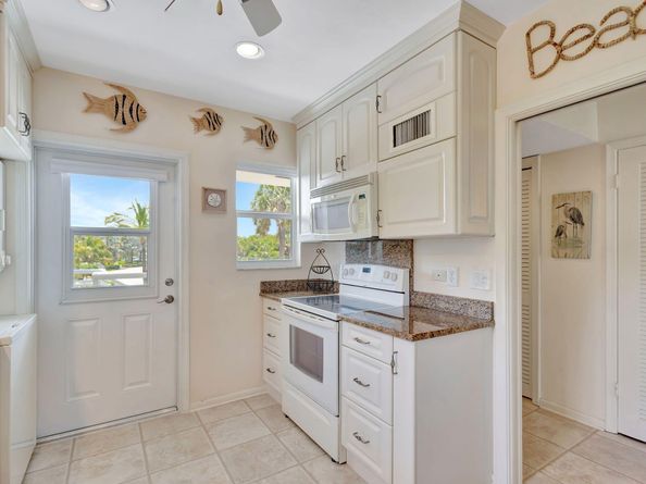 80 Celestial Way 213, Juno Beach FL 33408