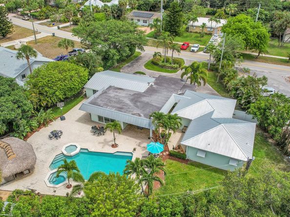 365 NW 35th St, Boca Raton FL 33431