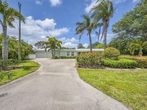 365 NW 35th St, Boca Raton FL 33431