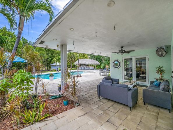 365 NW 35th St, Boca Raton FL 33431