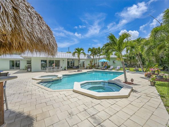 365 NW 35th St, Boca Raton FL 33431
