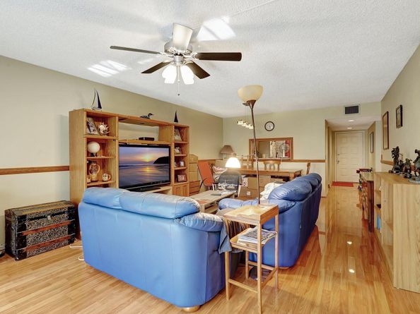 1300 SW 125th Ave 306 K, Pembroke Pines FL 33027