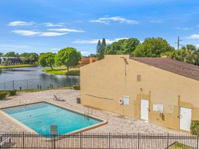 9220 NW 14th St 272, Pembroke Pines FL 33024