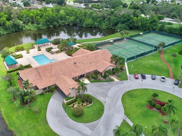 5787 Parkwalk Drive, Boynton Beach FL 33472