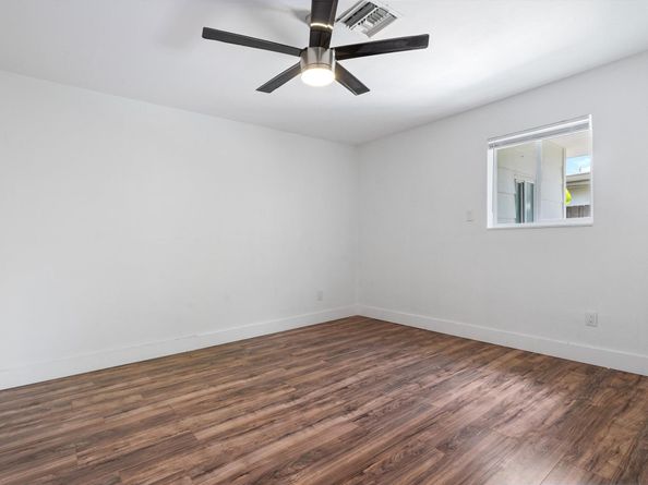 4460 NE 13th Ter, Oakland Park FL 33334