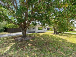 4460 NE 13th Ter, Oakland Park FL 33334
