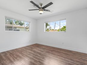 4460 NE 13th Ter, Oakland Park FL 33334
