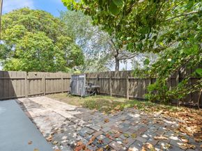 4460 NE 13th Ter, Oakland Park FL 33334