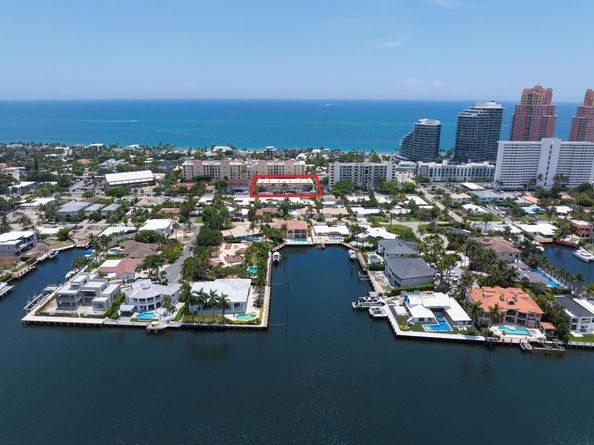 2400 NE 33rd Avenue 112, Fort Lauderdale FL 33305