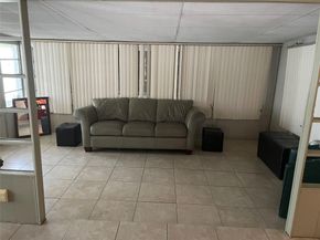 1711 SW 84th Ave, Davie FL 33324