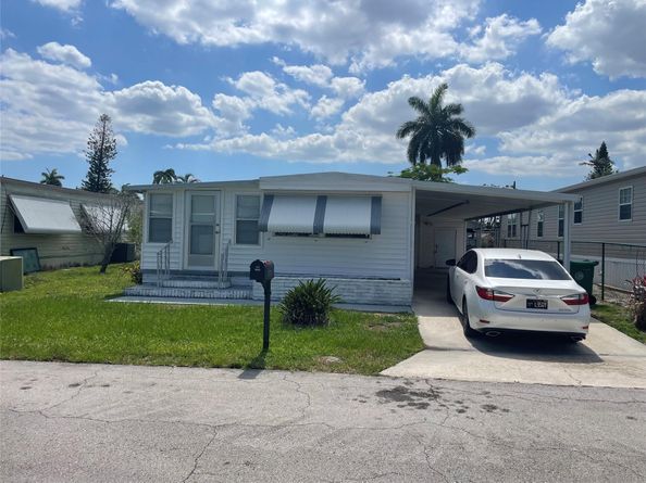 1711 SW 84th Ave, Davie FL 33324
