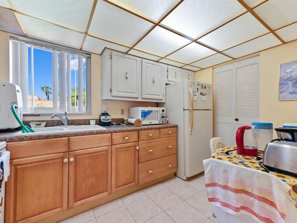 368 Lake Frances Drive 368, West Palm Beach FL 33411