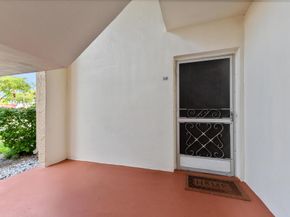 368 Lake Frances Drive 368, West Palm Beach FL 33411
