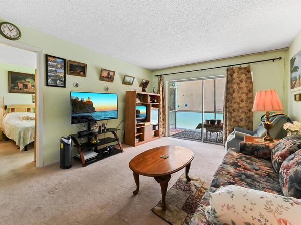 368 Lake Frances Drive 368, West Palm Beach FL 33411