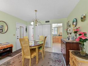 368 Lake Frances Drive 368, West Palm Beach FL 33411