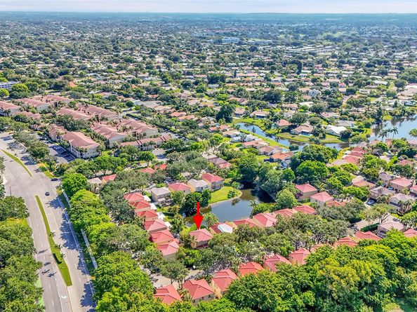 8785 NW 6th St, Coral Springs FL 33071