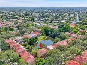 8785 NW 6th St, Coral Springs FL 33071