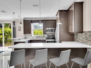 8785 NW 6th St, Coral Springs FL 33071