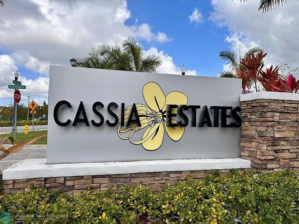 2941 Shortleaf Ave, Lauderdale Lakes FL 33311