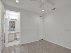 3915 Passion Flower Rd 3915, Coconut Creek FL 33073