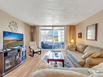 2841 Somerset Dr