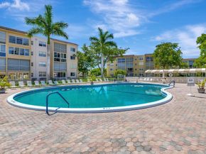 2841 Somerset Dr 318, Lauderdale Lakes FL 33311