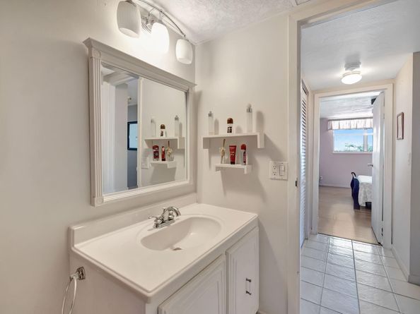 2841 Somerset Dr 318, Lauderdale Lakes FL 33311
