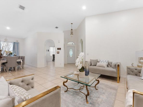 8404 Nicholls Point, West Palm Beach FL 33411