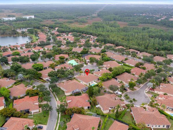 8404 Nicholls Point, West Palm Beach FL 33411