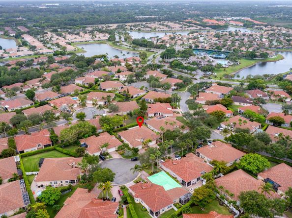 8404 Nicholls Point, West Palm Beach FL 33411