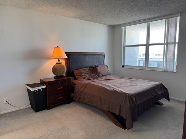 3015 N Ocean Blvd 19E, Fort Lauderdale FL 33308