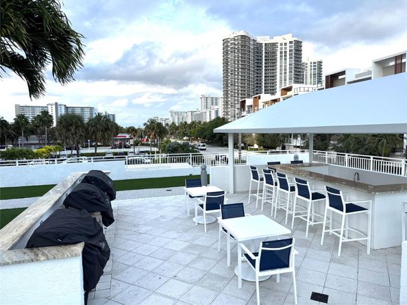 3015 N Ocean Blvd 19E, Fort Lauderdale FL 33308