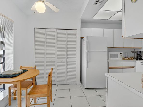 5055 Oak Hill Lane 222, Delray Beach FL 33484
