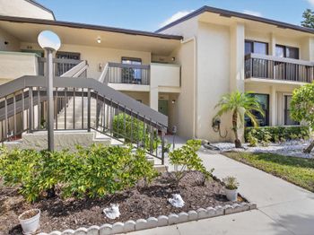 5055 Oak Hill Lane