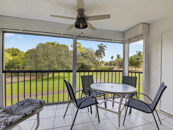 5055 Oak Hill Lane 222, Delray Beach FL 33484