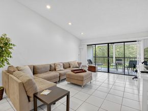 5055 Oak Hill Lane 222, Delray Beach FL 33484