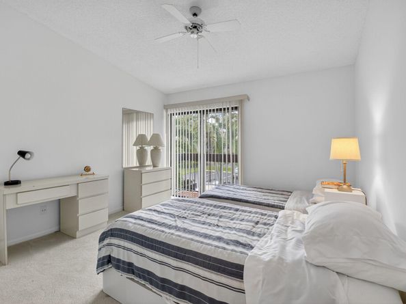 5055 Oak Hill Lane 222, Delray Beach FL 33484