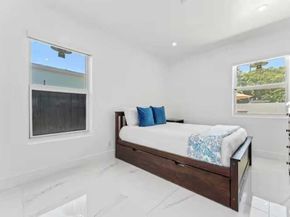 1713 NE Ne 7th Terrace NE, Fort Lauderdale FL 33305