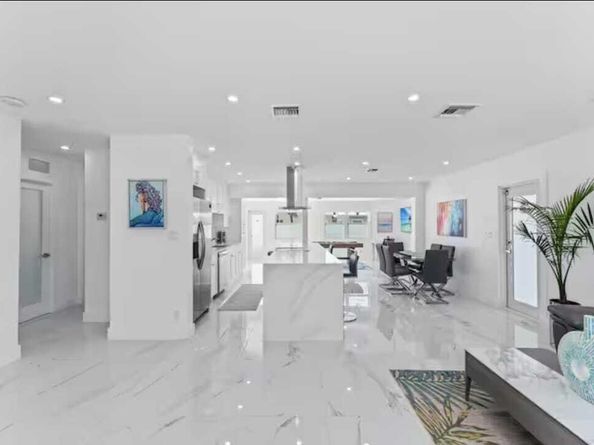 1713 NE Ne 7th Terrace NE, Fort Lauderdale FL 33305