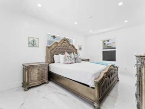 1713 NE Ne 7th Terrace NE, Fort Lauderdale FL 33305