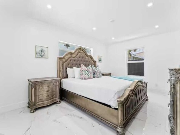 1713 NE Ne 7th Terrace NE, Fort Lauderdale FL 33305